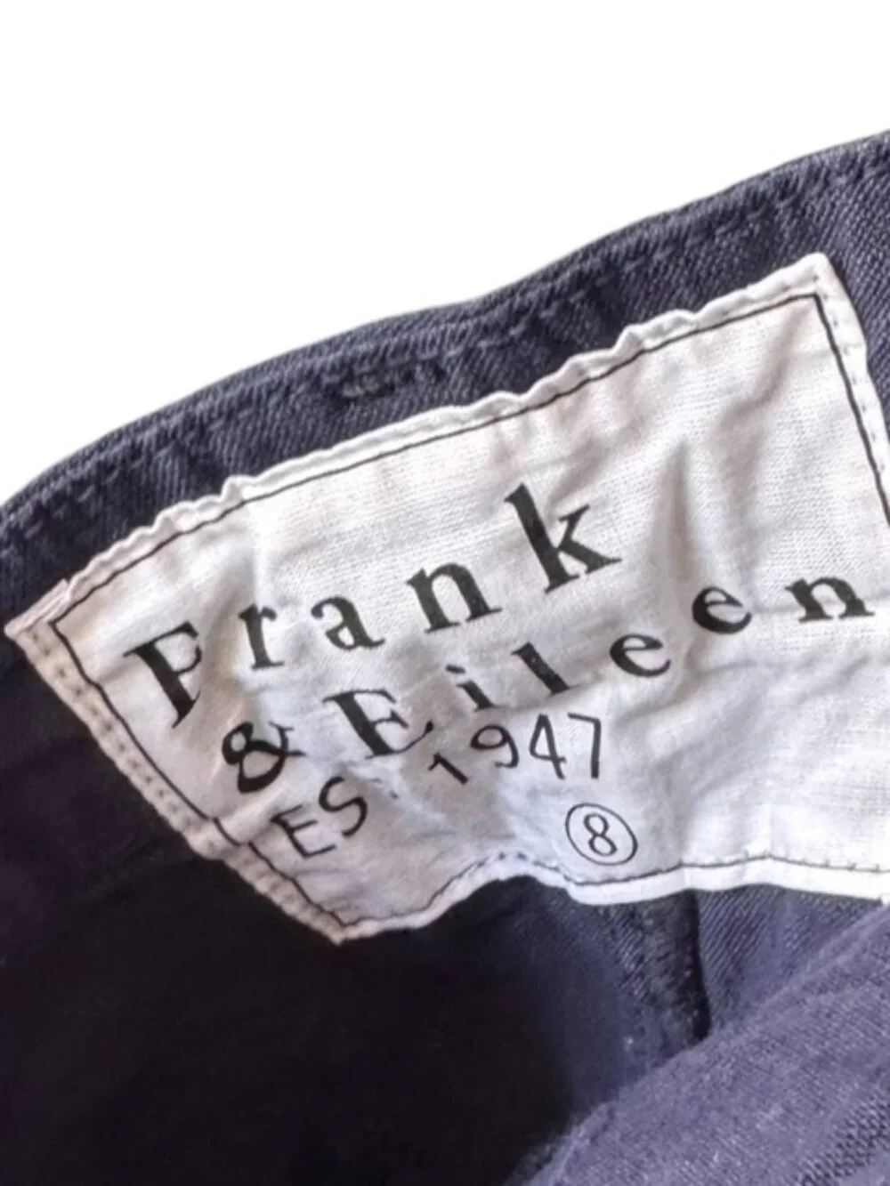 Frank & Eileen Waterford 8 Shorts Navy Italian Performance Linen